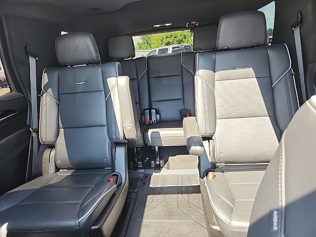 Certified 2021 Cadillac Escalade Sport w/ LPO, ONYX Package AWD/4WD image 46