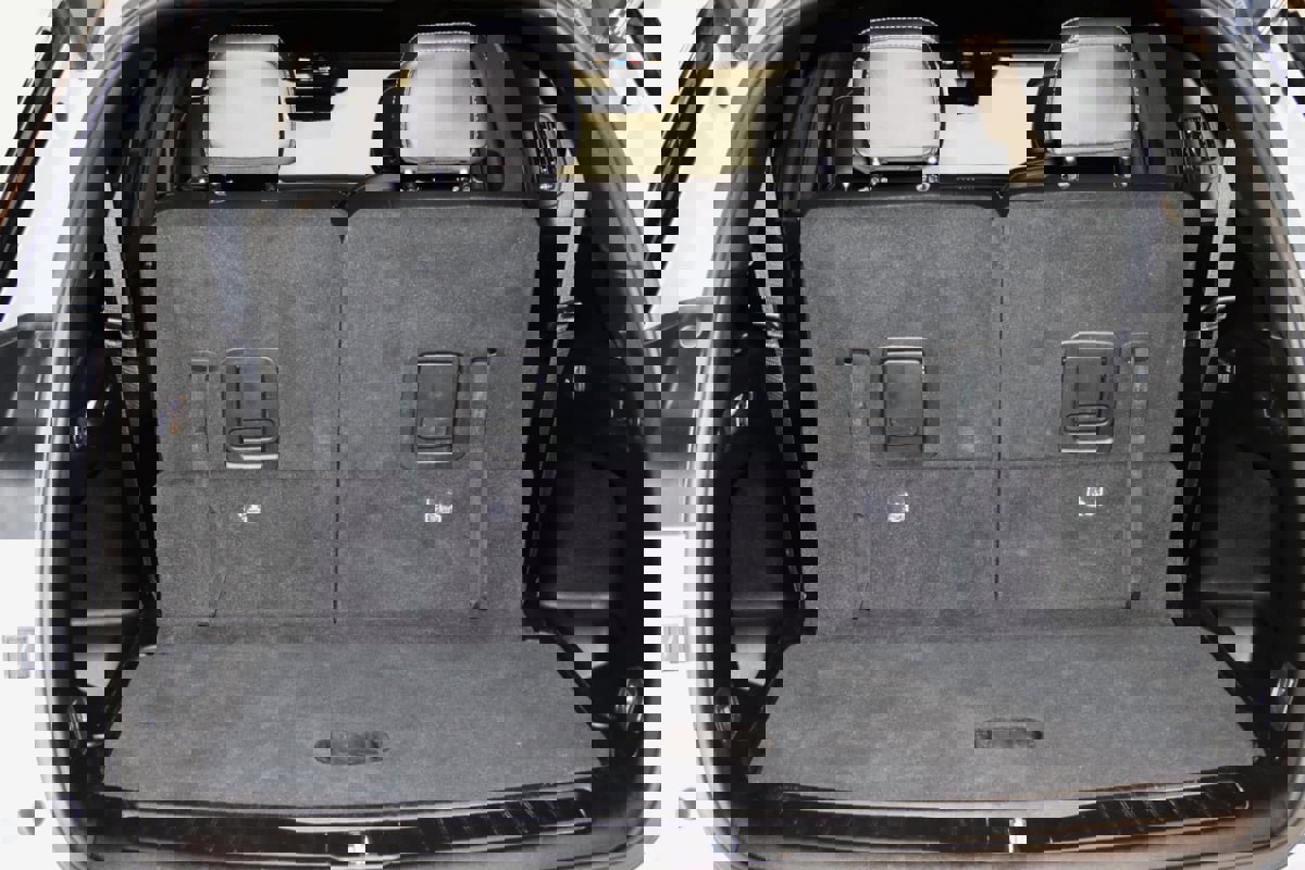 Used 2024 Jeep Grand Cherokee L Limited w/ Luxury Tech Group II image 65