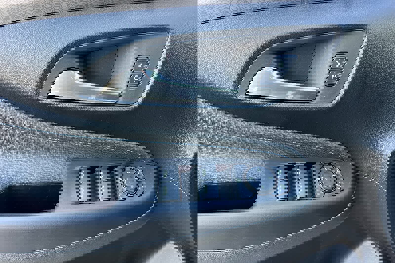 Used 2024 Buick Envista Sport Touring w/ Convenience I Package image 13