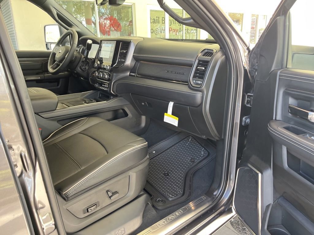 New 2023 RAM 2500 Limited image 23
