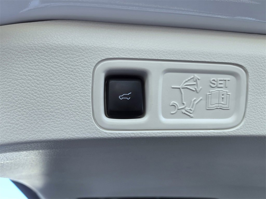 Used 2022 Lincoln Navigator L Black Label image 39