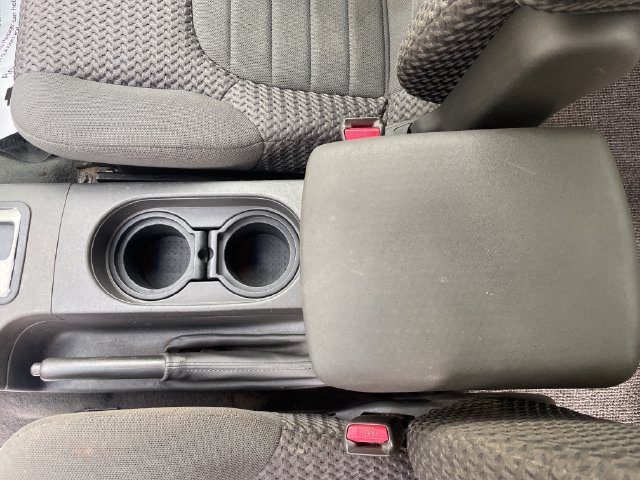 Used 2007 Nissan Frontier SE w/ SE Value Truck Pkg AWD/4WD image 26