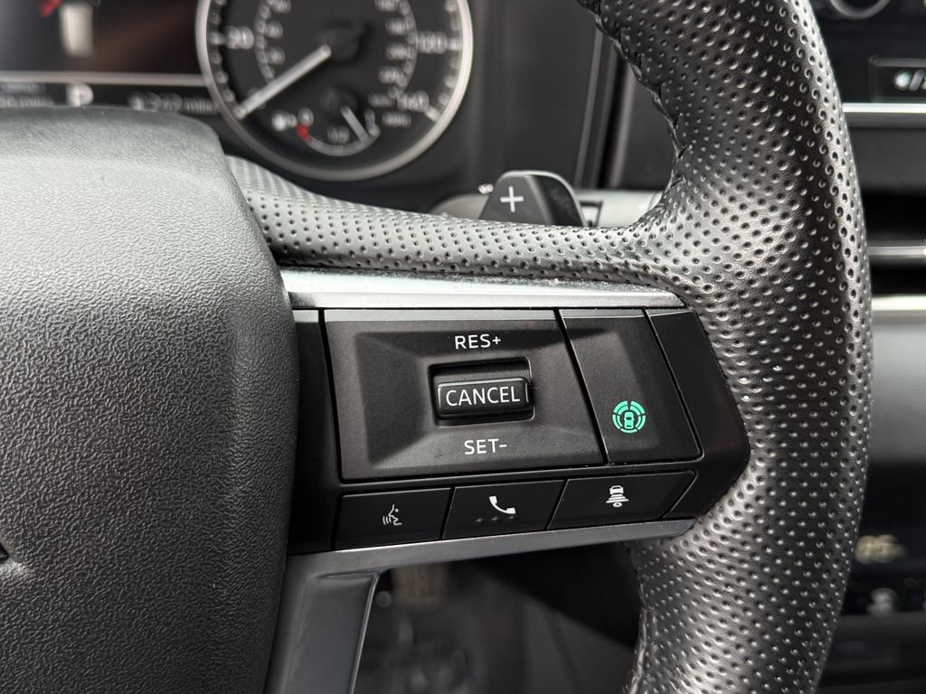 Used 2024 Mitsubishi Outlander SE image 32