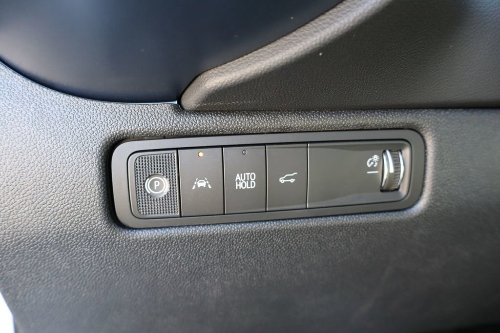 New 2026 Chevrolet Equinox EV LT image 13