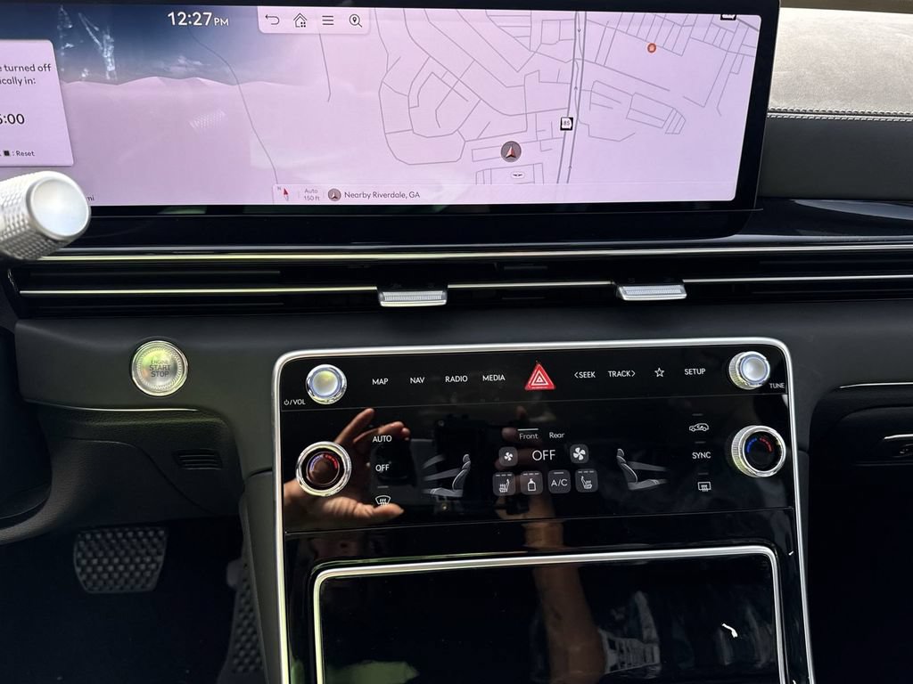 New 2025 Genesis GV80 2.5T Standard AWD/4WD image 30