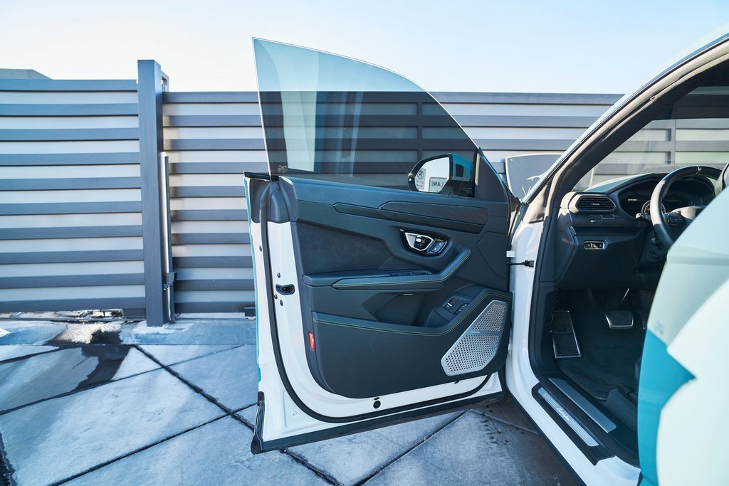 Used 2021 Lamborghini Urus image 27