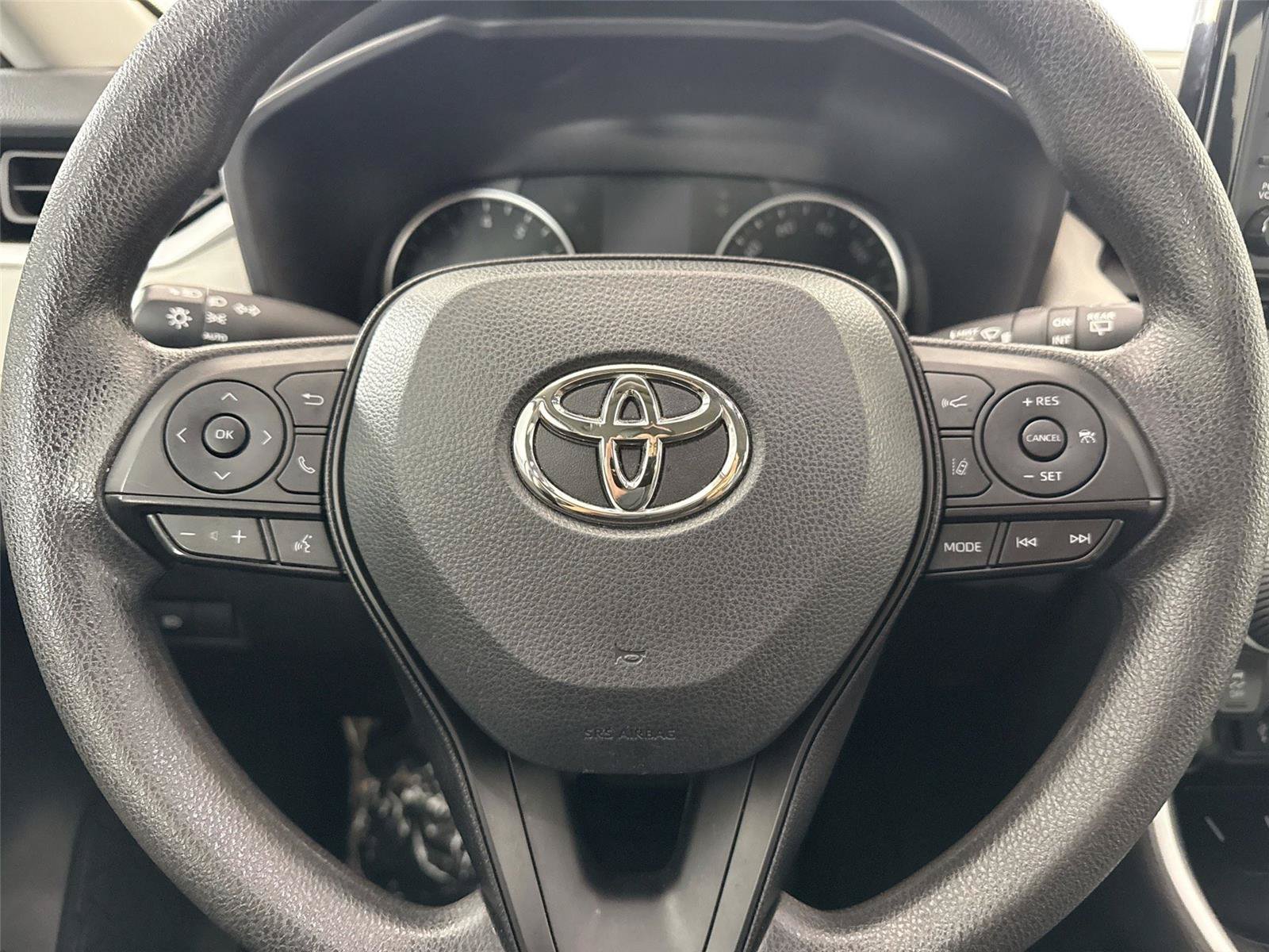 Used 2022 Toyota RAV4 XLE FWD image 15