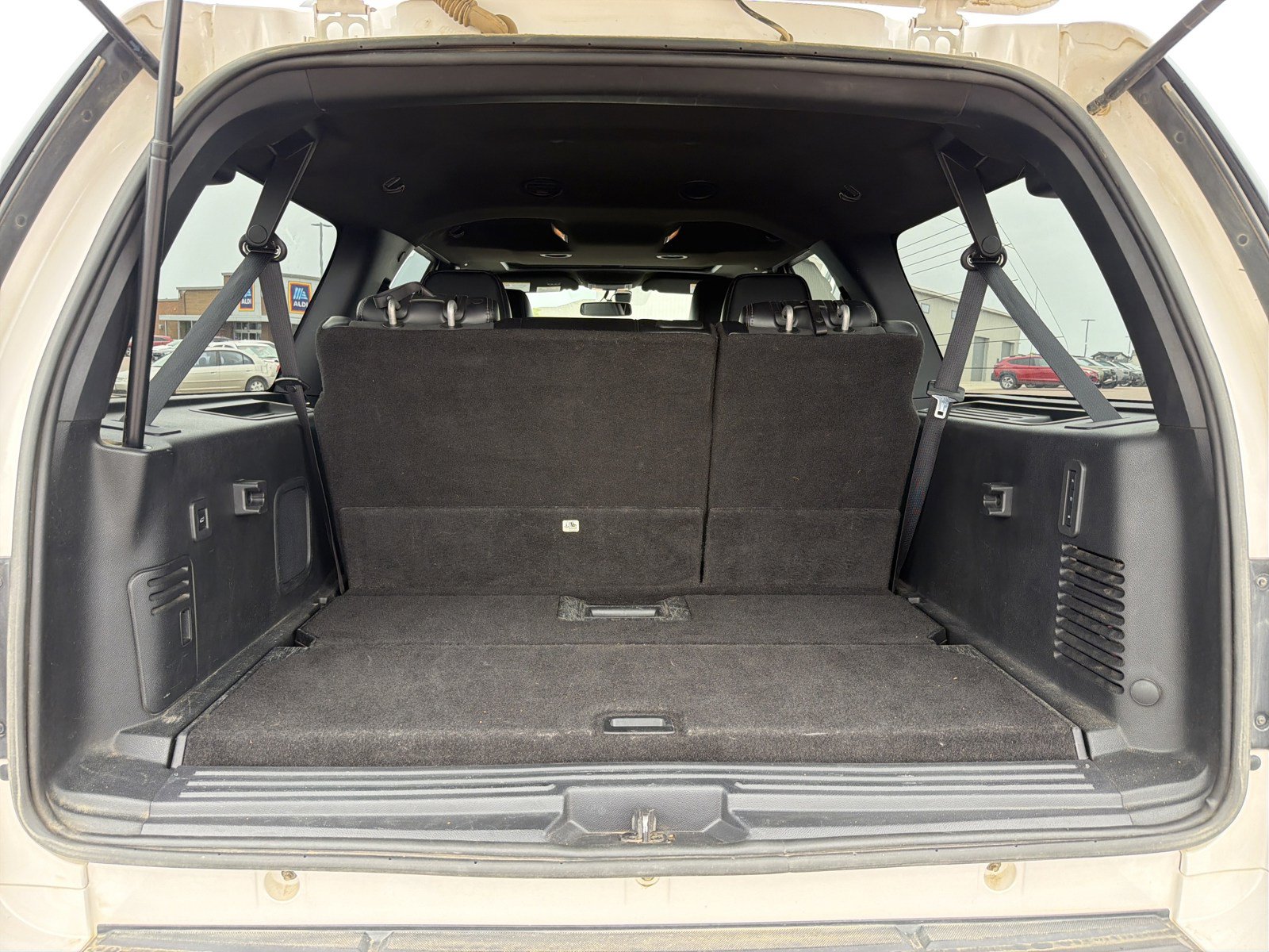 Used 2017 Ford Expedition EL Platinum AWD/4WD image 18