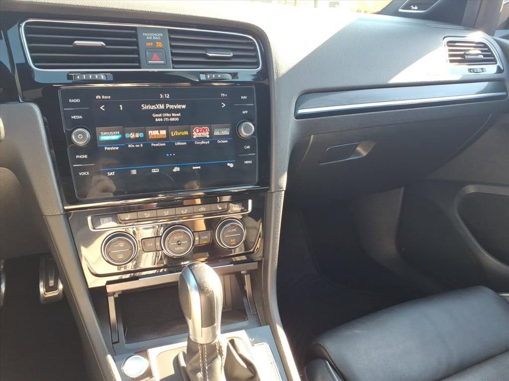 Used 2018 Volkswagen Golf R 4-Door image 26