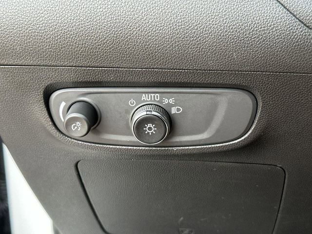 Used 2024 Buick Encore GX Sport Touring image 16