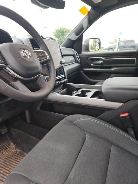 Used 2025 RAM 1500 Big Horn AWD/4WD image 11