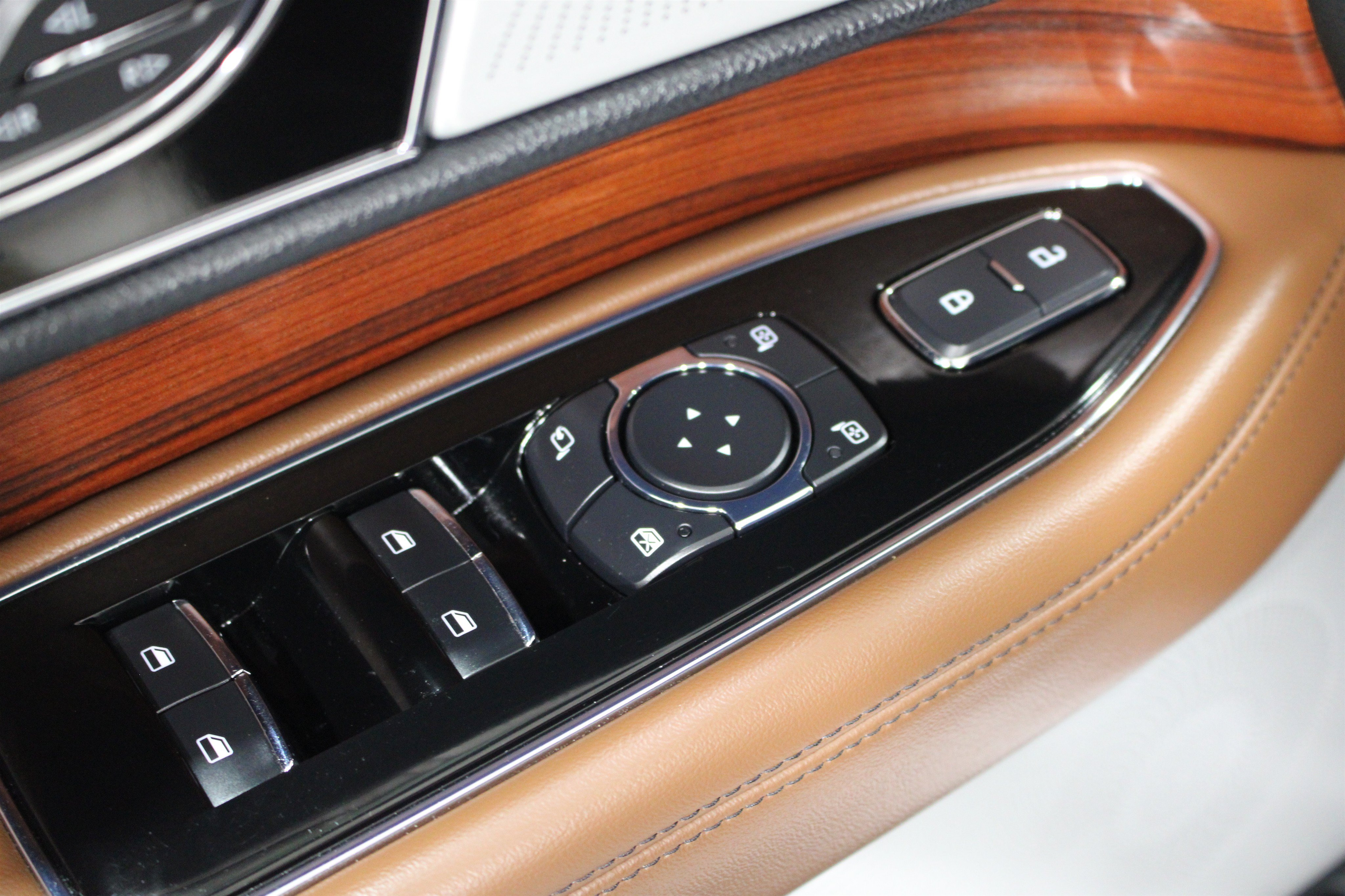 Certified 2024 Lincoln Navigator Reserve AWD/4WD image 6