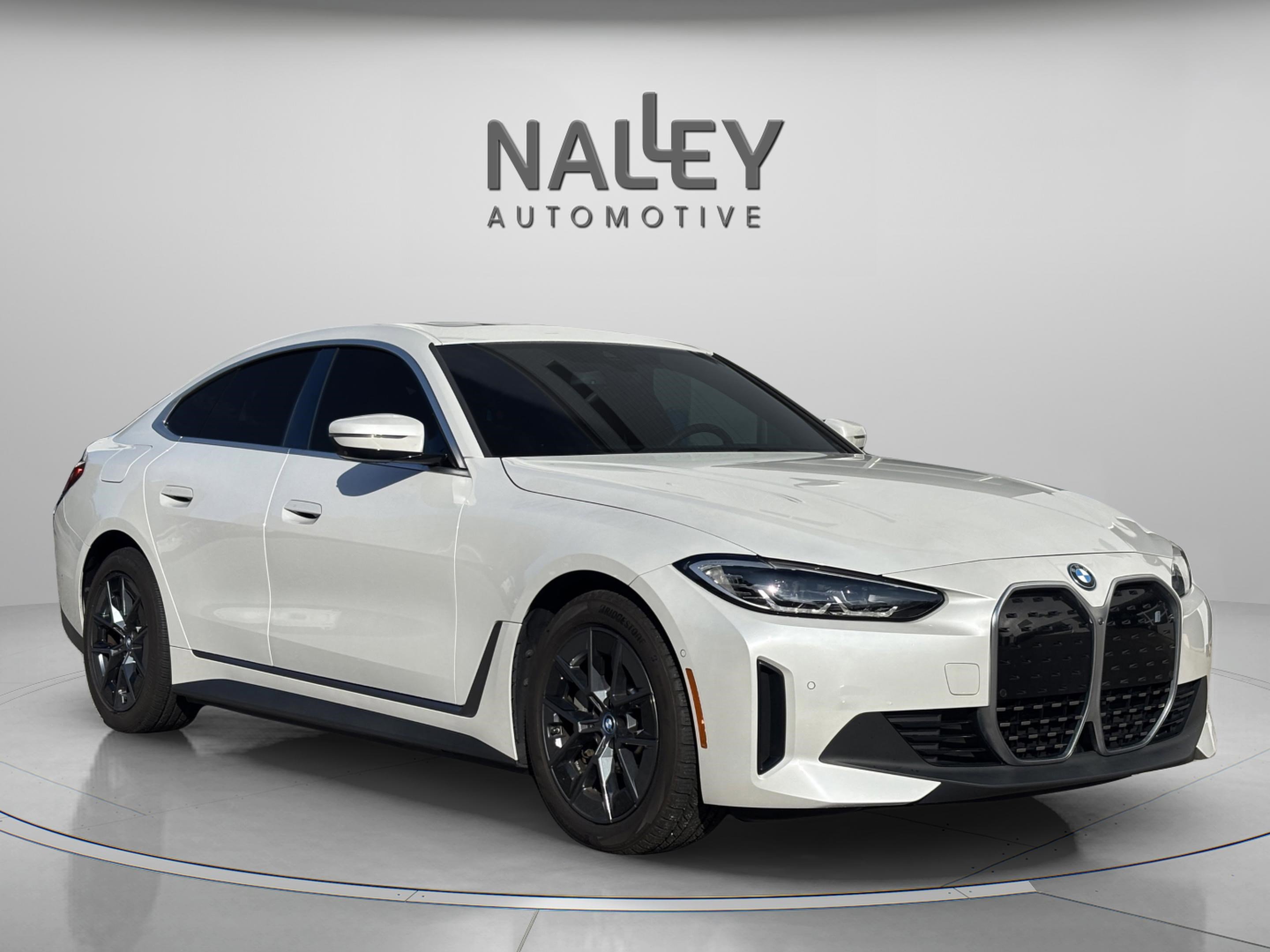 Used 2023 BMW i4 eDrive35 w/ Premium Package image 6