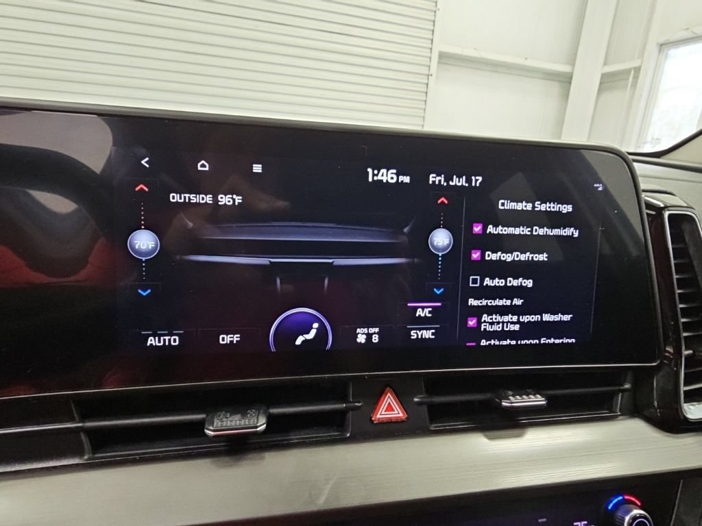 Used 2023 Kia Sportage EX FWD image 16