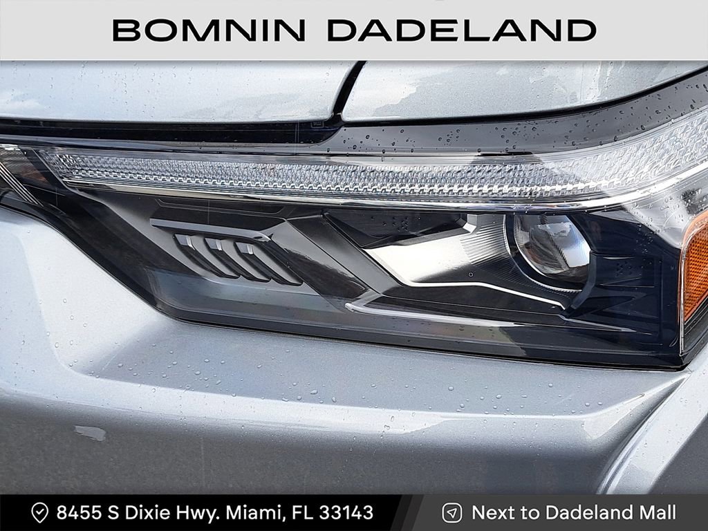 Used 2024 Chevrolet Colorado ZR2 w/ ZR2 Convenience Package III image 12