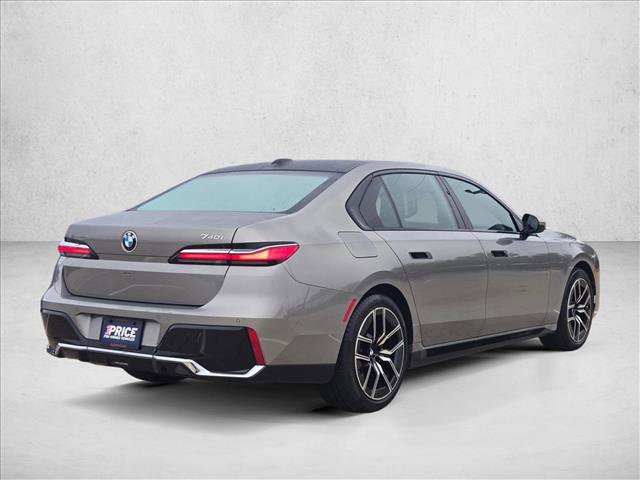 Used 2024 BMW 740i RWD image 5