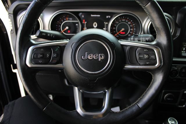 Used 2018 Jeep Wrangler Unlimited Sahara AWD/4WD image 10