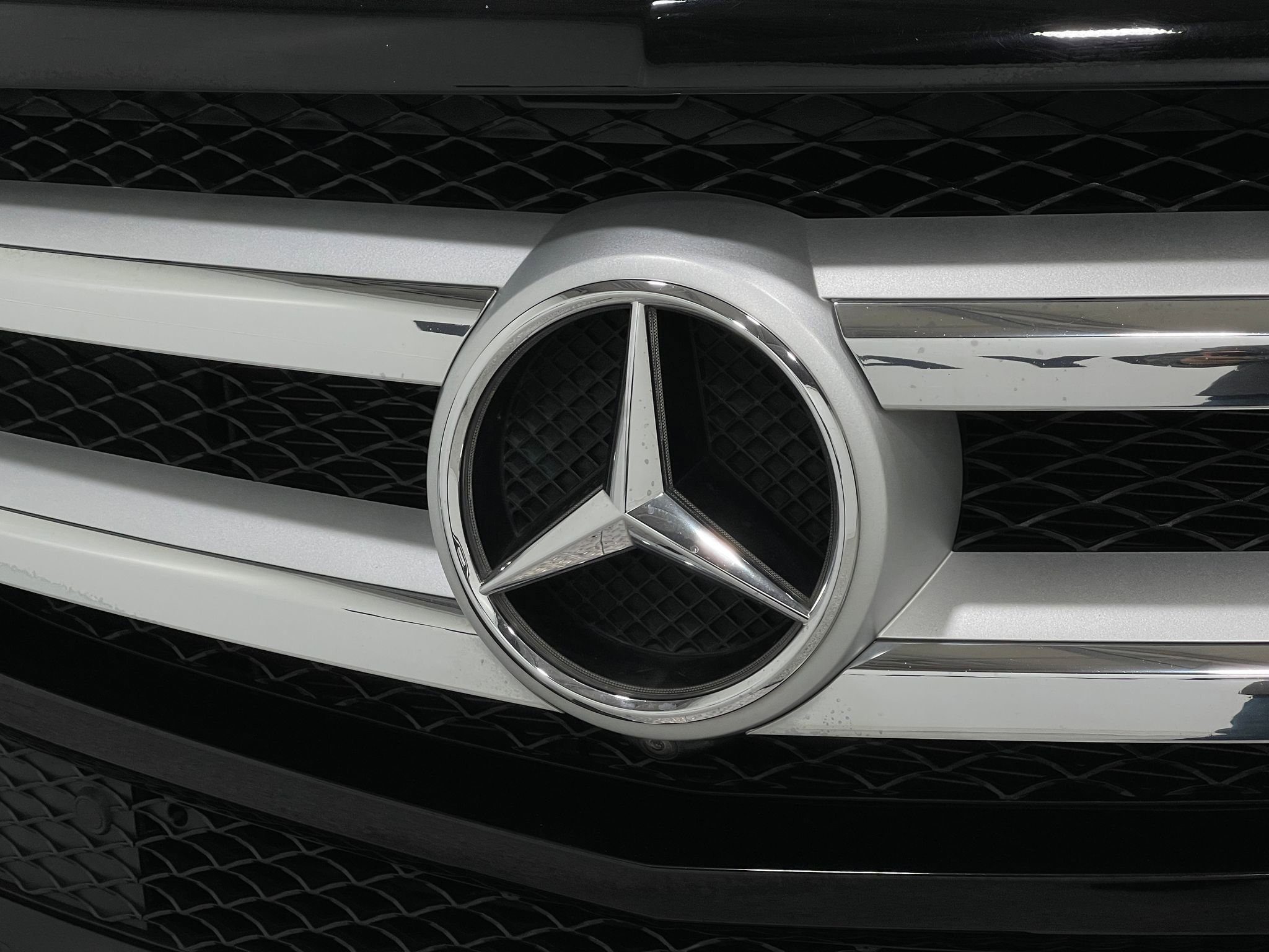 Used 2016 Mercedes-Benz GL 450 4MATIC w/ Premium I Package image 42