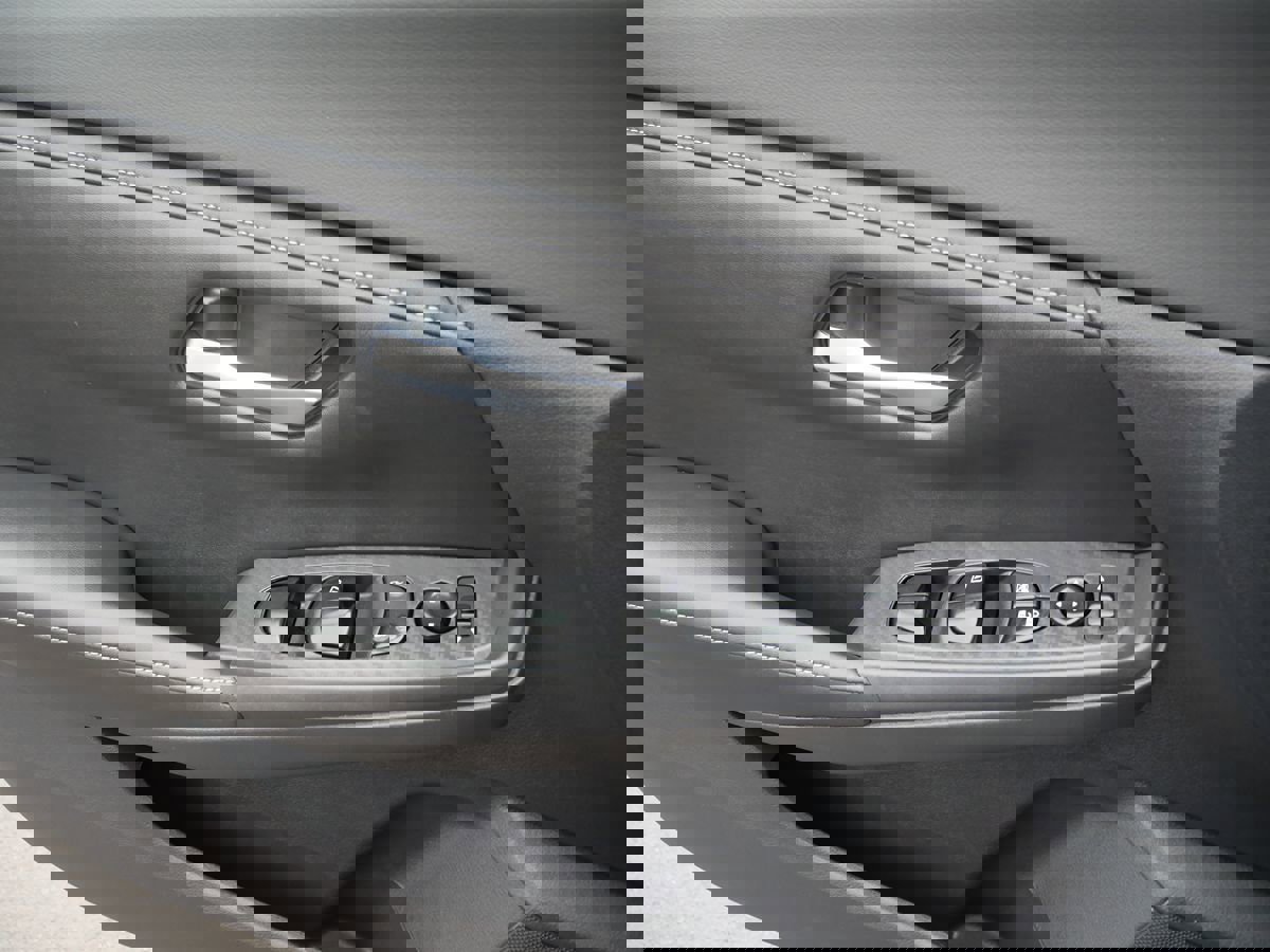 Used 2020 Nissan Sentra S image 14