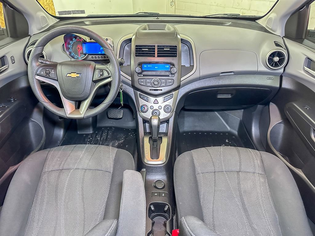 Used 2015 Chevrolet Sonic LT image 30