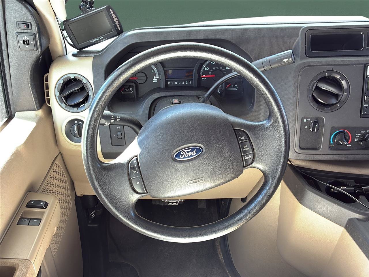 Used 2014 Ford E-450 and Econoline 450 Super Duty w/ Motorhome Prep Package RWD image 7