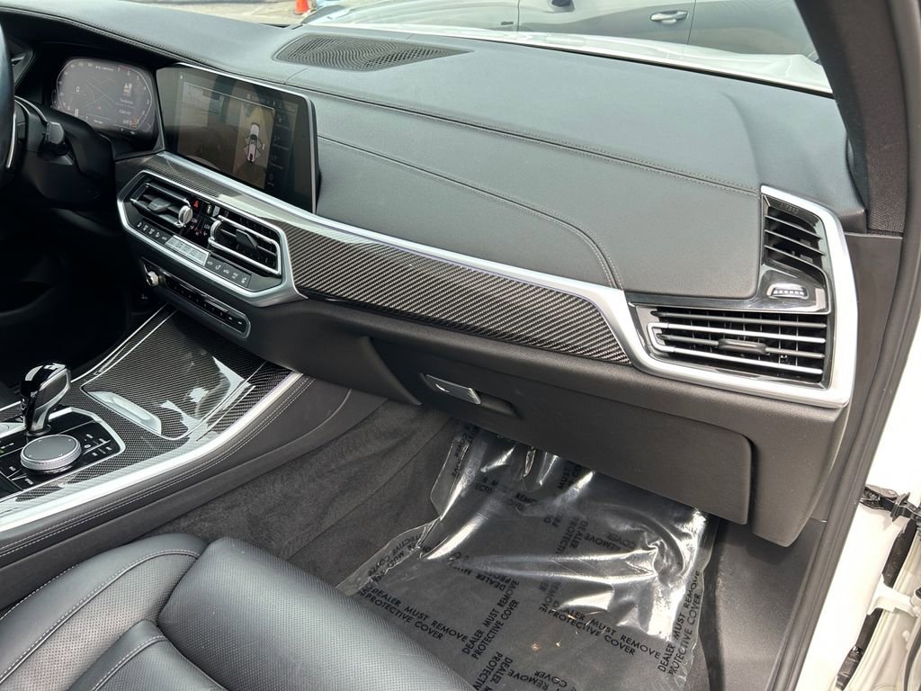 Used 2022 BMW X5 M50i w/ Premium Package image 26