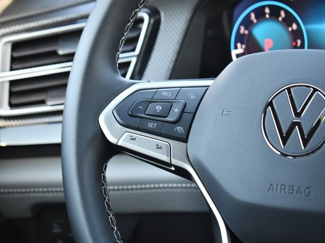New 2025 Volkswagen Atlas Cross Sport SEL AWD/4WD image 22