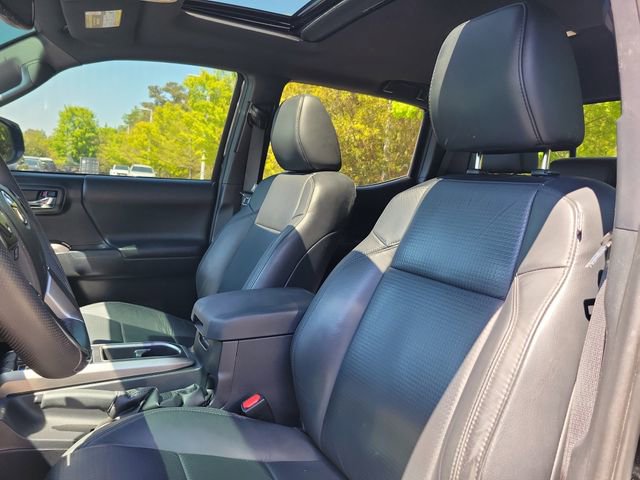 Used 2021 Toyota Tacoma Limited w/ Nightshade Package image 13