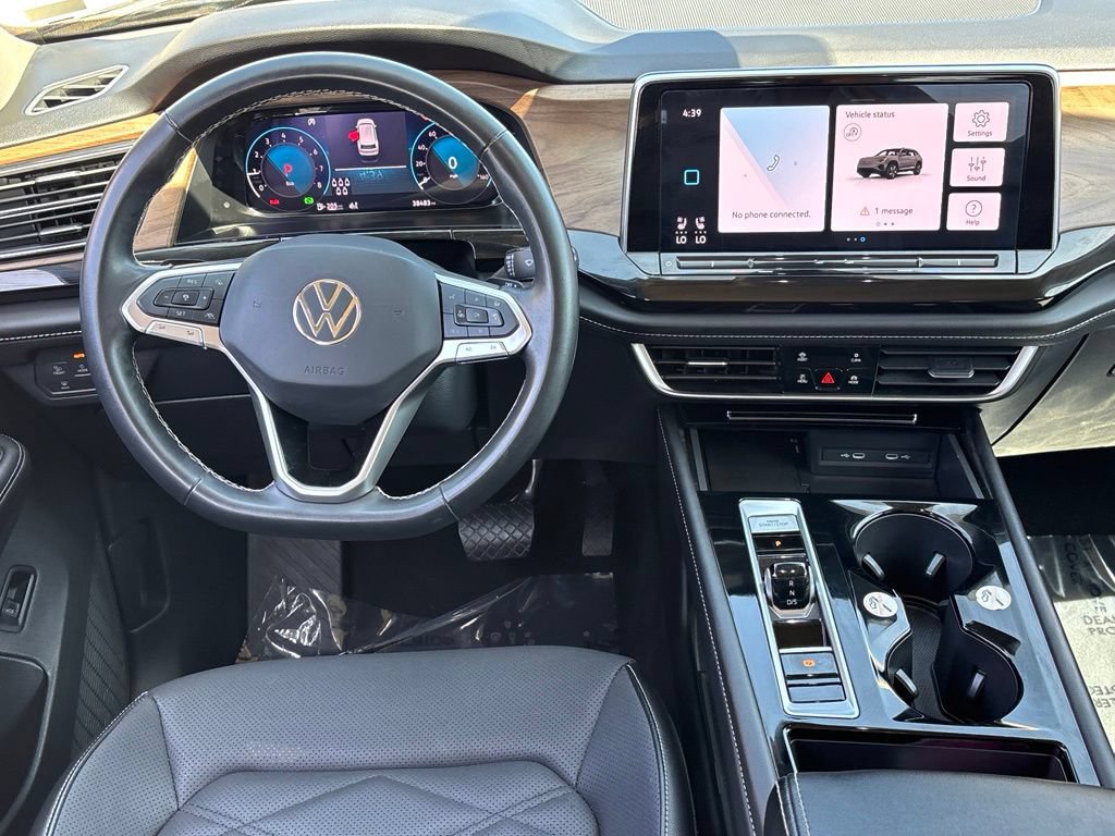 Used 2025 Volkswagen Atlas SE FWD image 18
