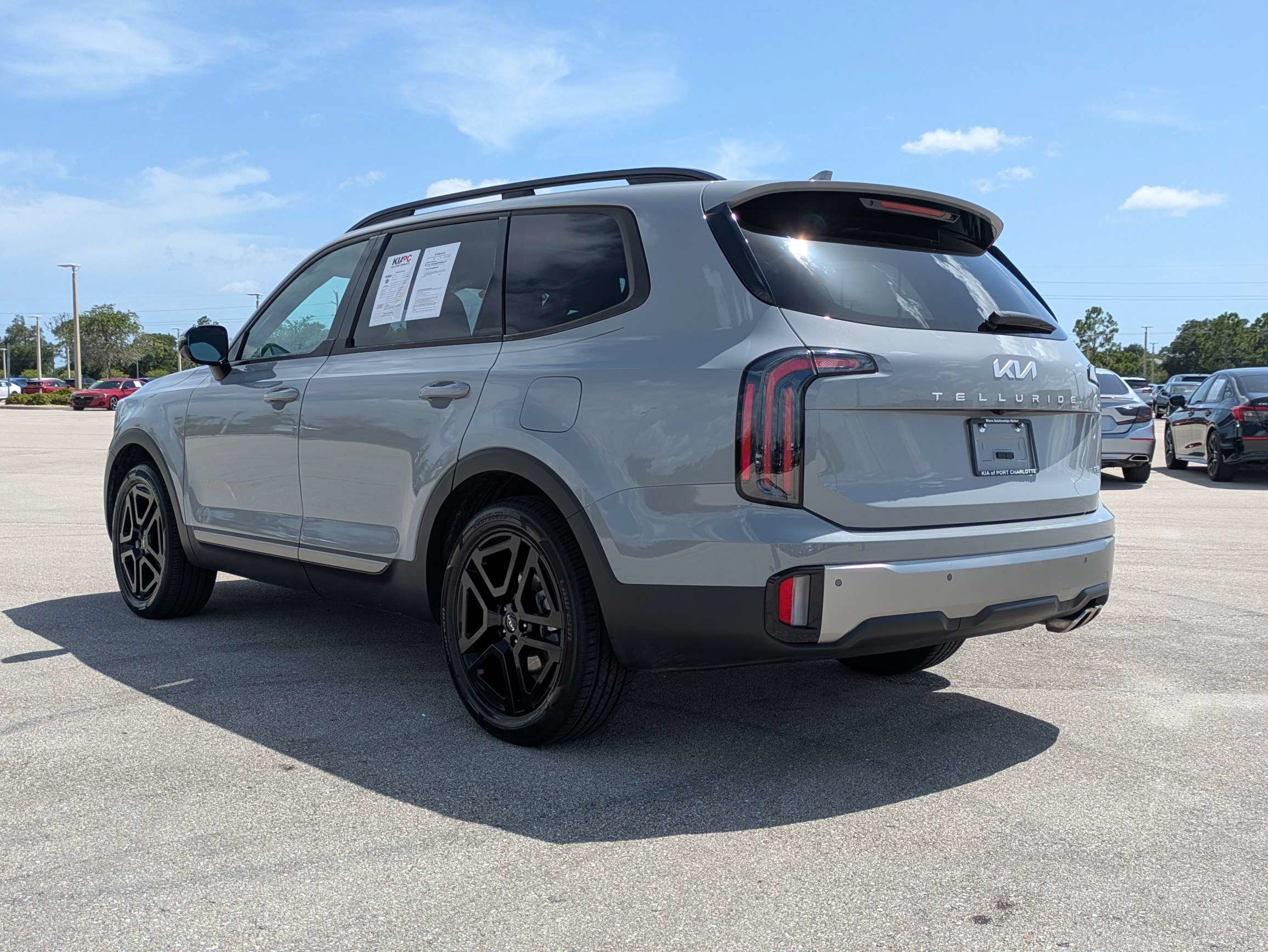 Certified 2023 Kia Telluride SX Prestige X-Line AWD/4WD image 7