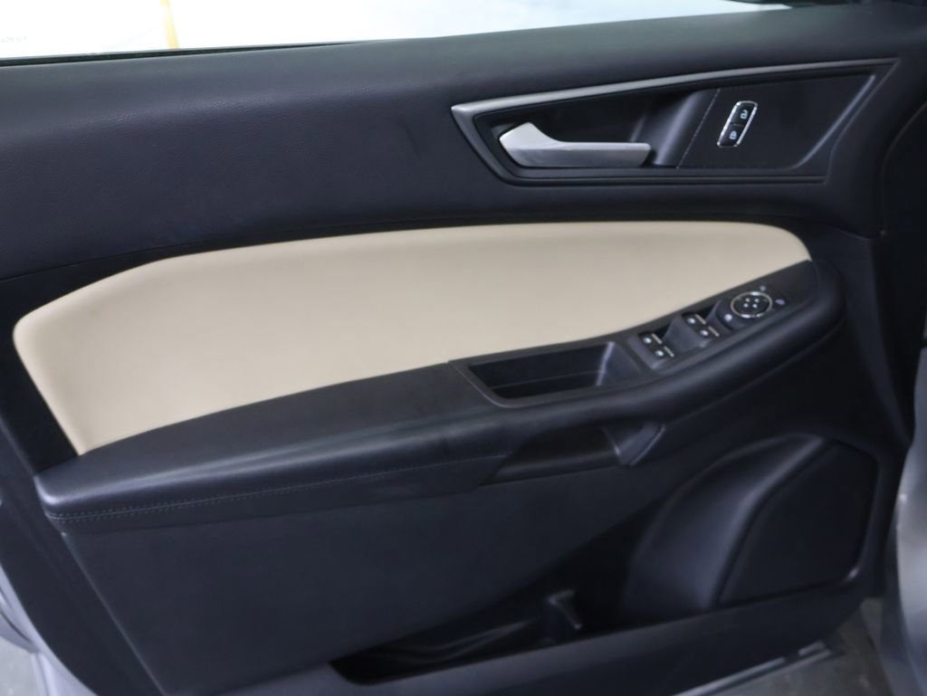 Used 2022 Ford Edge SE AWD/4WD image 15