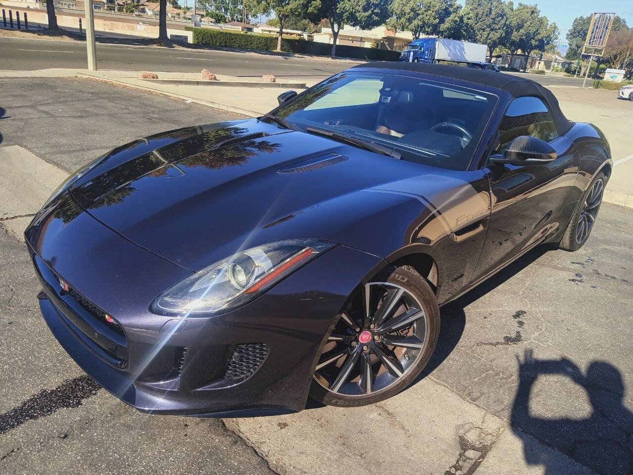Used 2016 Jaguar F-TYPE S image 12