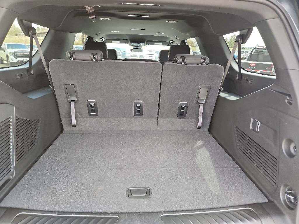 New 2026 Chevrolet Suburban LS w/ LS Custom Edition AWD/4WD image 45