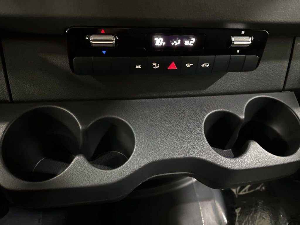 Used 2025 Mercedes-Benz Sprinter 3500 image 29