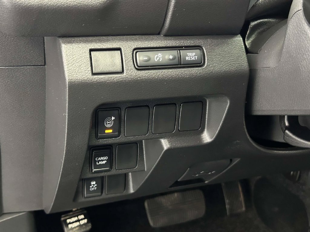 Used 2026 Nissan Frontier SV RWD image 15