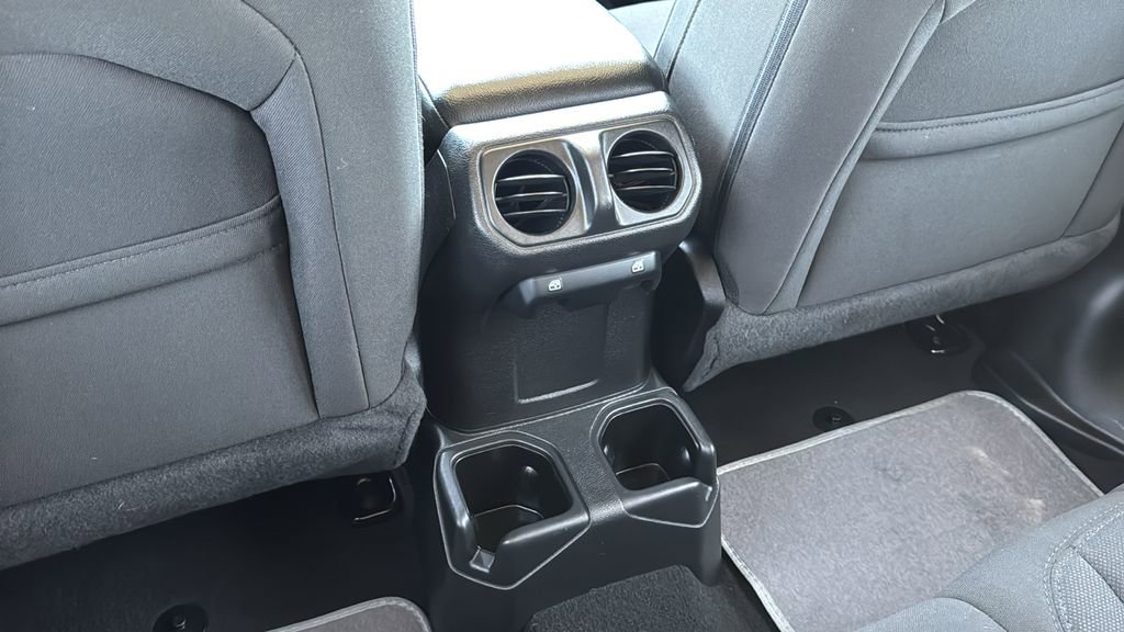 Used 2021 Jeep Wrangler Unlimited Sport AWD/4WD image 20