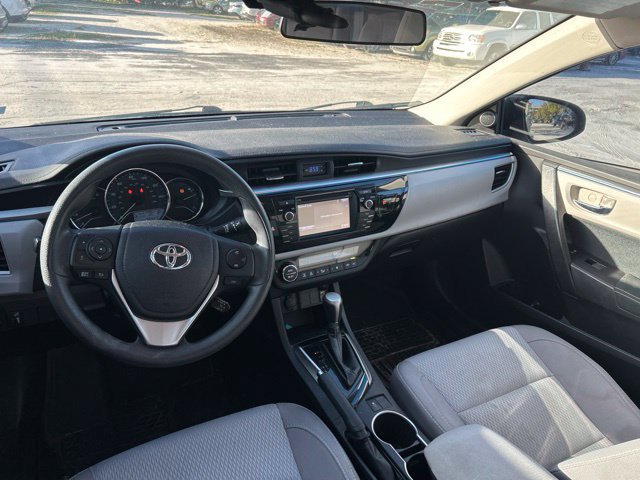 Used 2016 Toyota Corolla LE FWD image 14