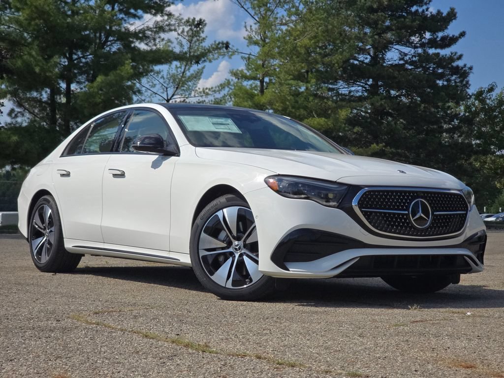 New 2027 Mercedes-Benz E 350 4MATIC Sedan image 2