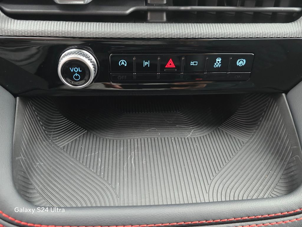 New 2026 Ford Explorer ST-Line image 30