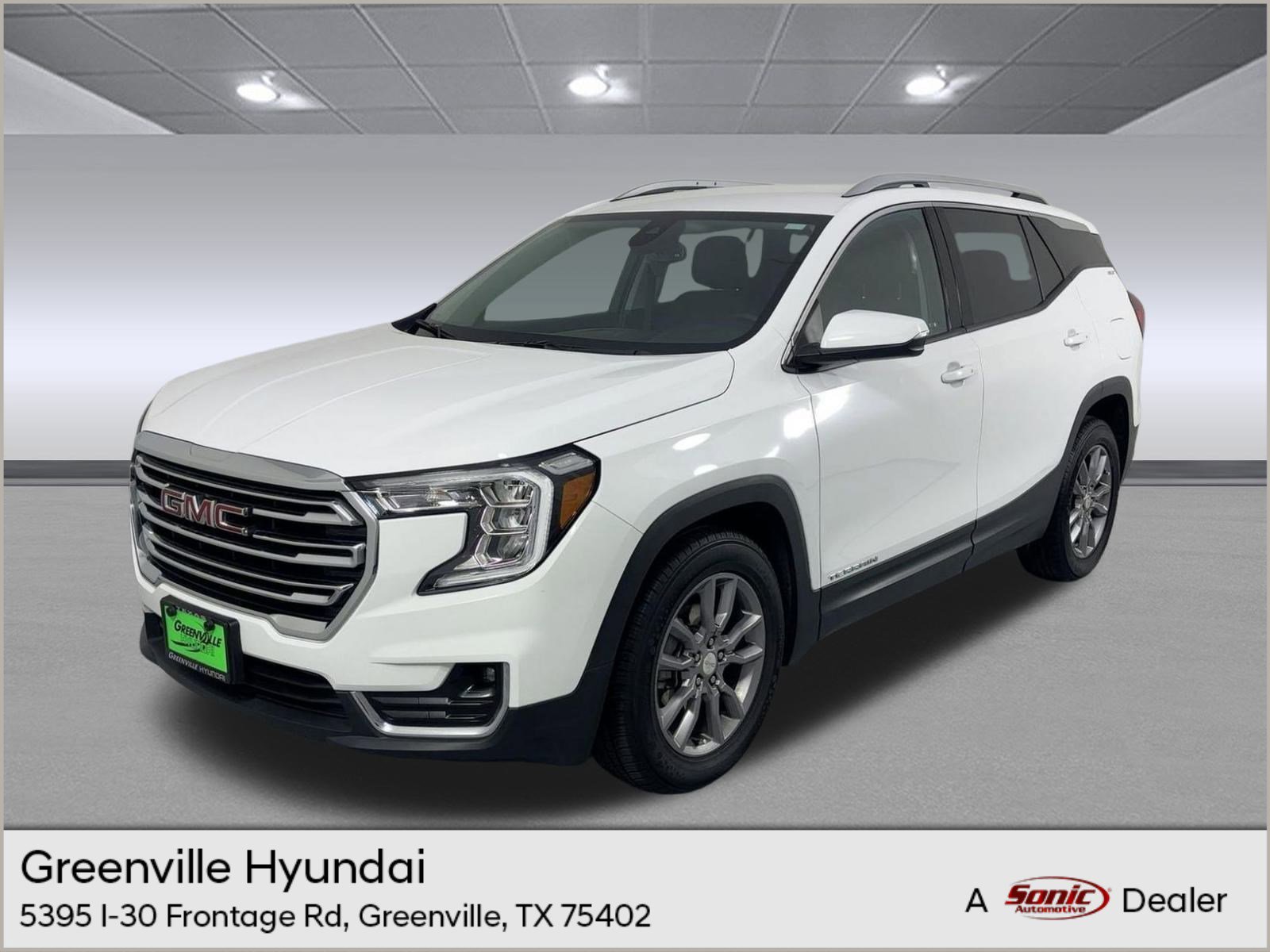 Used 2024 GMC Terrain SLT