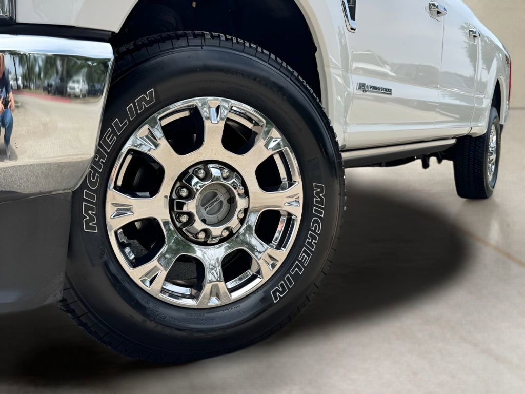 Used 2021 Ford F250 King Ranch w/ King Ranch Ultimate Package AWD/4WD image 2