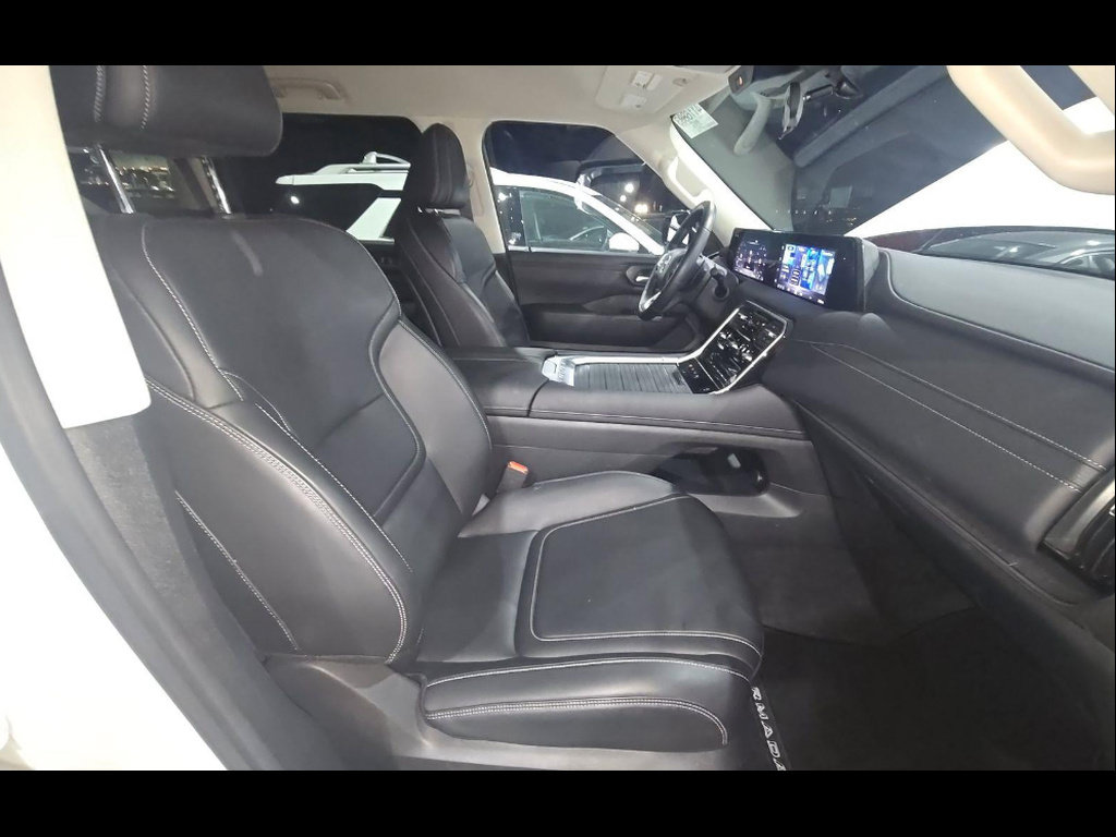 Certified 2026 Nissan Armada SV AWD/4WD image 41