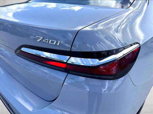 Certified 2024 BMW 740i RWD image 30
