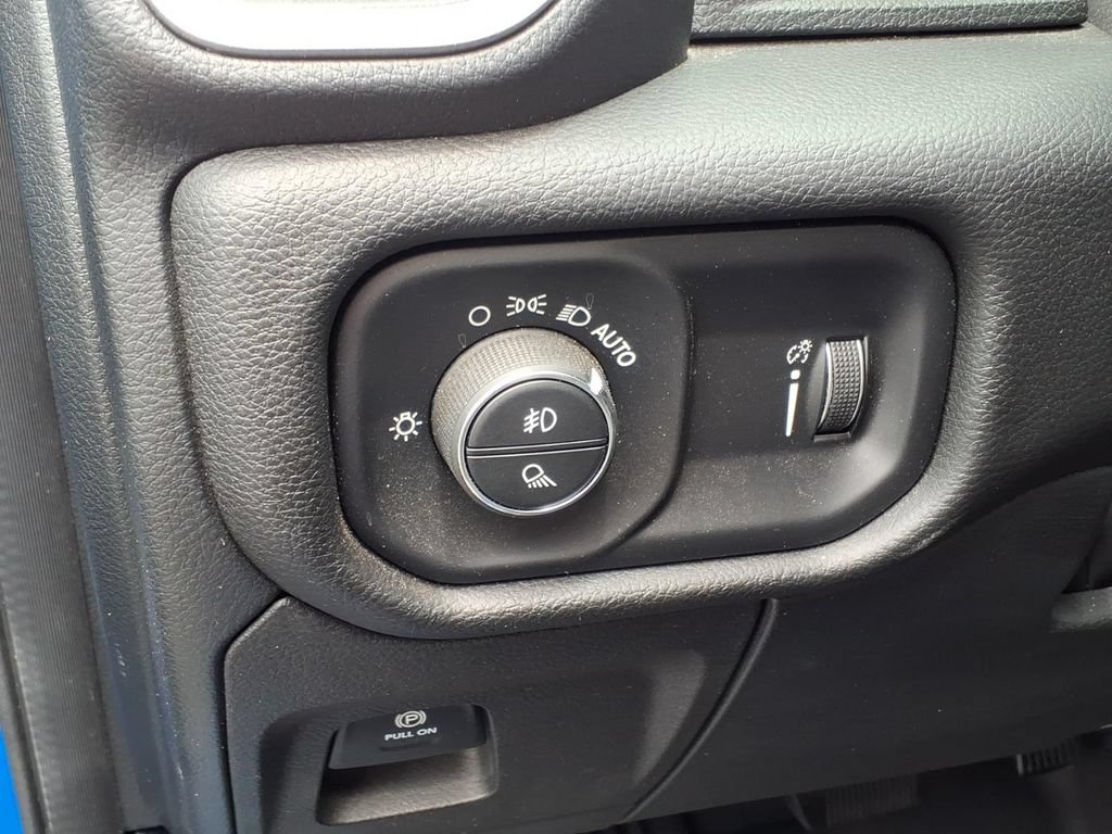 Used 2023 RAM 1500 Big Horn AWD/4WD image 19
