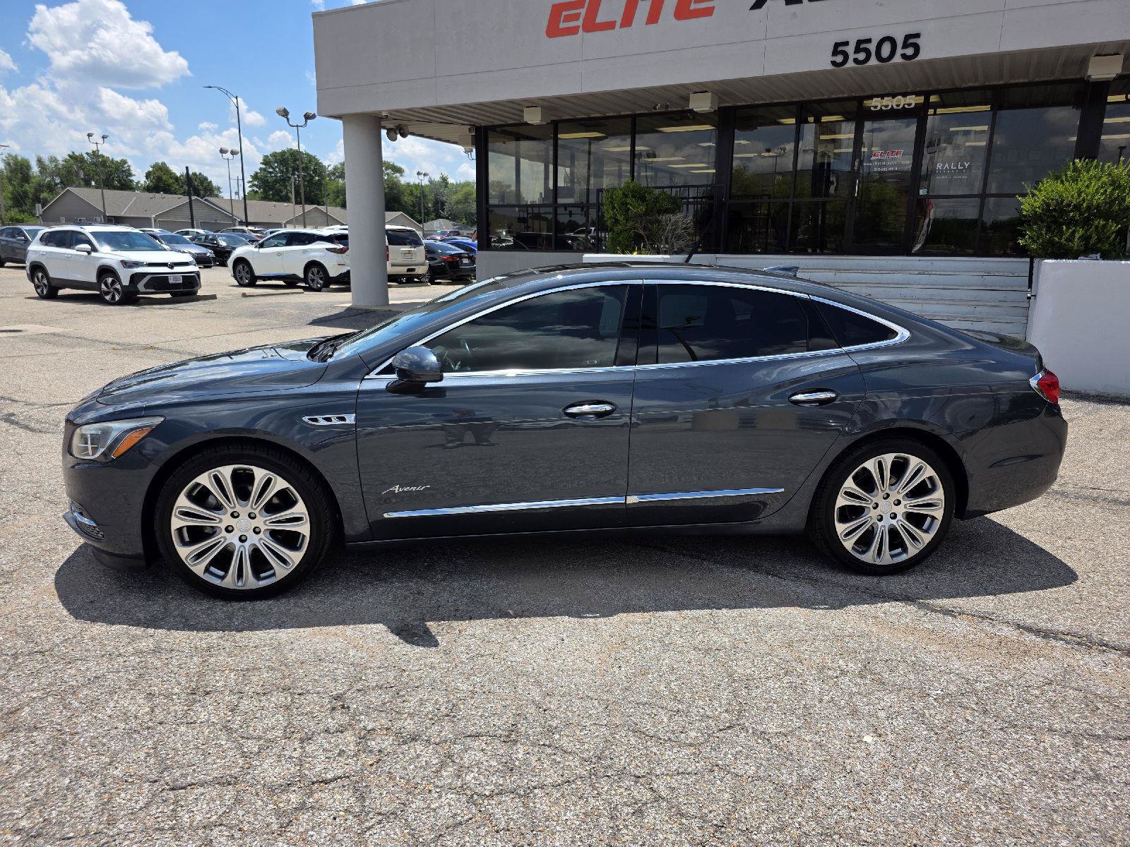 Used 2019 Buick LaCrosse Avenir w/ Driver Confidence Package II AWD/4WD image 8