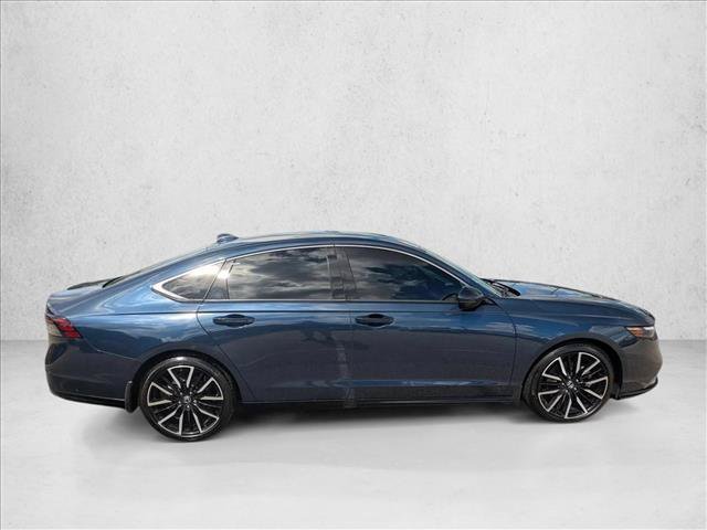 Used 2023 Honda Accord Touring image 4