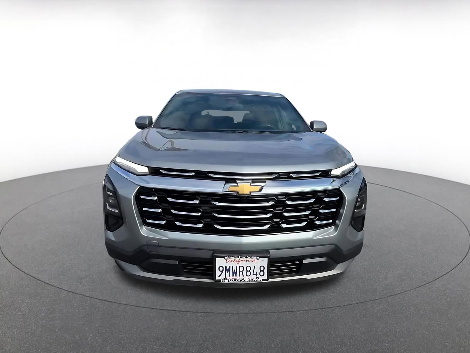 Used 2025 Chevrolet Equinox LT FWD image 4