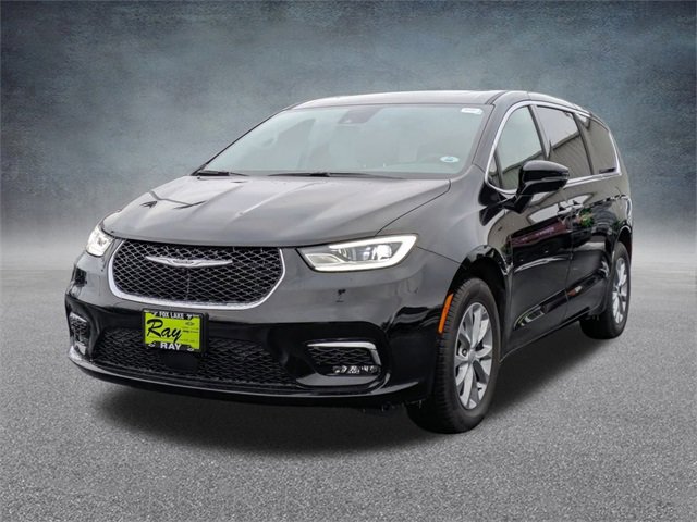 New 2025 Chrysler Pacifica Select w/ Uconnect Theater Family Group image 8