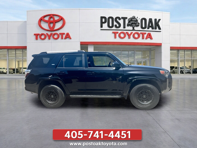 Used 2021 Toyota 4Runner SR5 AWD/4WD image 11