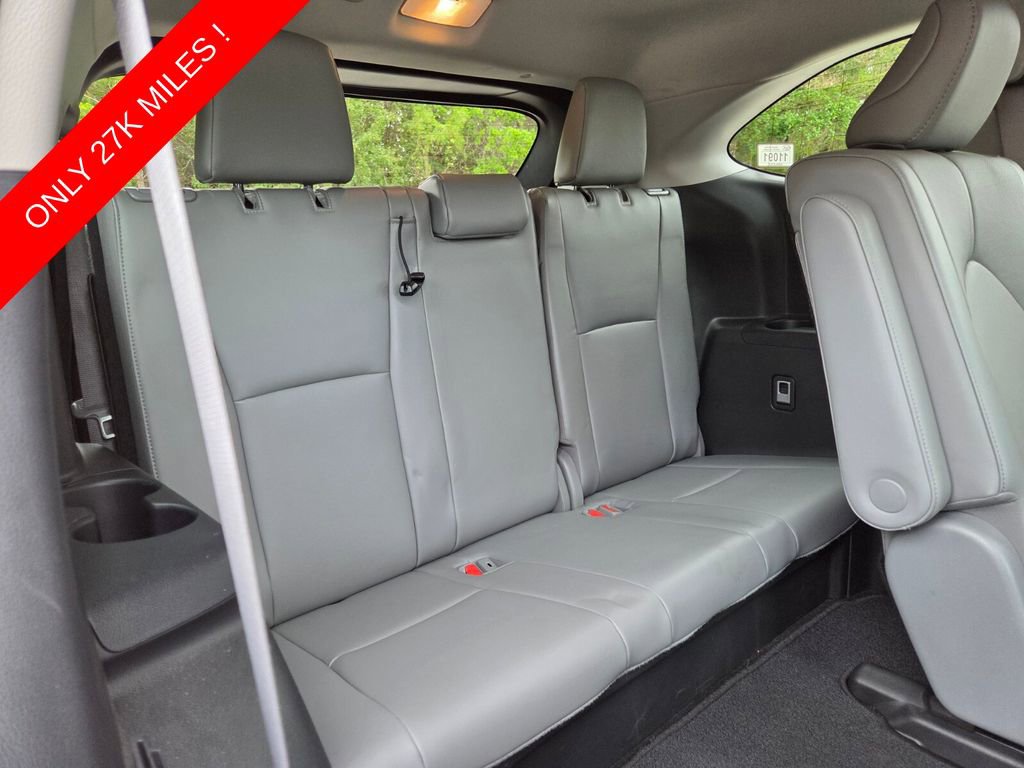 Used 2023 Toyota Highlander Limited FWD image 19